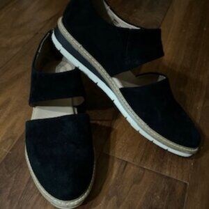 Adam Tucker Me Too Casual Shoe Sized 8.5